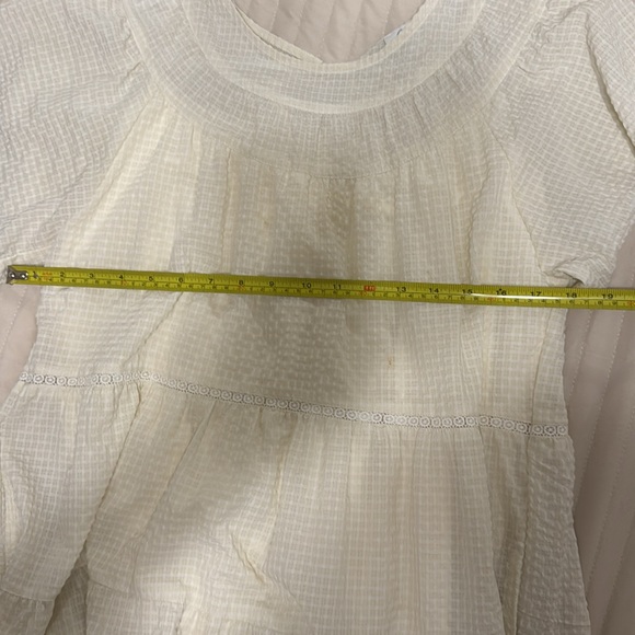 Elegant Cream Women's Dress - Picture 7 of 7